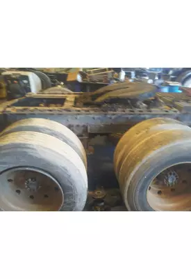 FREIGHTLINER AIRLINER Cutoff (Tandem)