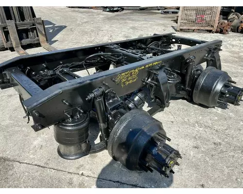 FREIGHTLINER AIRLINER Cutoff Assembly (Complete With Axles)