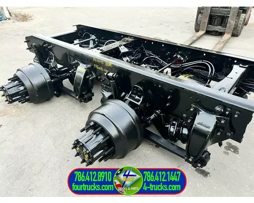 FREIGHTLINER AIRLINER Cutoff Assembly (Complete With Axles)