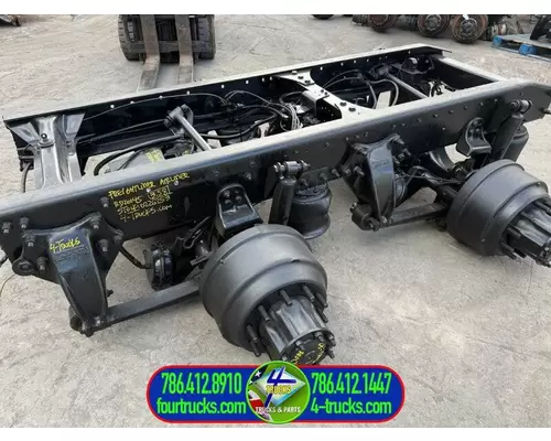 FREIGHTLINER AIRLINER Cutoff Assembly (Complete With Axles)