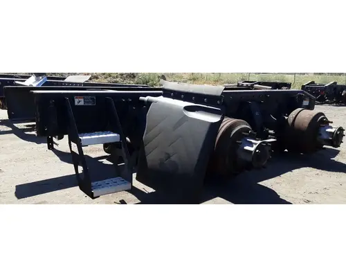 FREIGHTLINER AIRLINER Cutoff Tandem Axle
