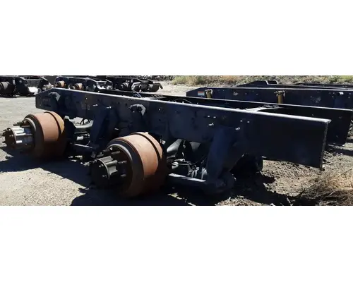 FREIGHTLINER AIRLINER Cutoff Tandem Axle