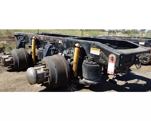 FREIGHTLINER AIRLINER Cutoff Tandem Axle