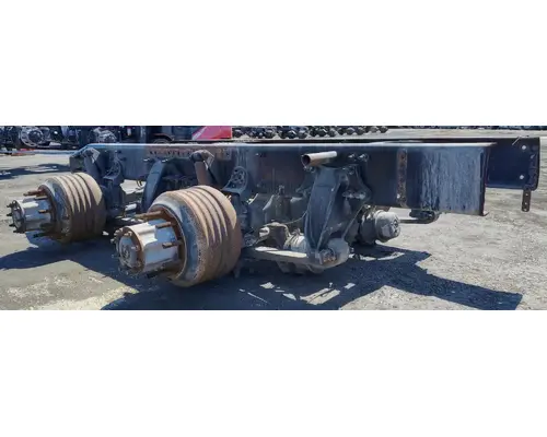 FREIGHTLINER AIRLINER Cutoff Tandem Axle
