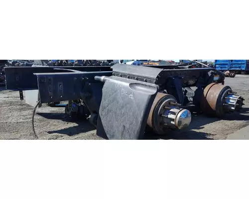 FREIGHTLINER AIRLINER Cutoff Tandem Axle