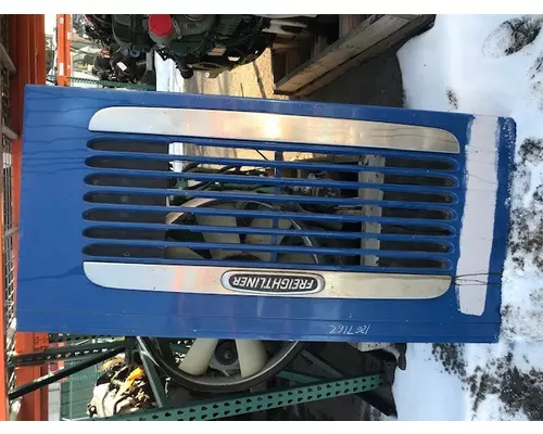 FREIGHTLINER ARGOSY 1999-2010 GRILLE