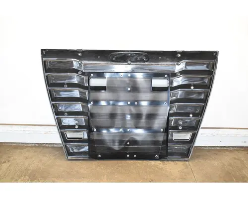 FREIGHTLINER Argosy Grille