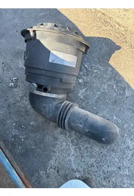 FREIGHTLINER B2 Bus Chassis Air Cleaner