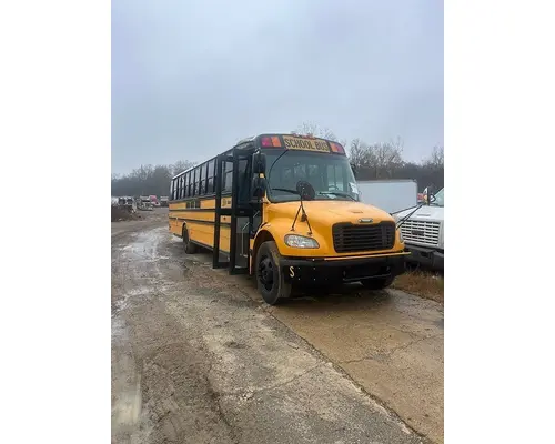 FREIGHTLINER B2 Bus Chassis Cab