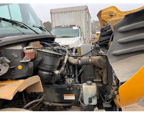 FREIGHTLINER B2 Bus Chassis Charge Air Cooler (ATAAC)