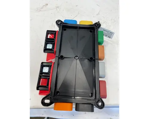 FREIGHTLINER B2 School Bus Fuse Box