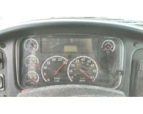 FREIGHTLINER B2 GAUGE CLUSTER