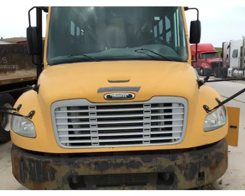 FREIGHTLINER B2 HOOD