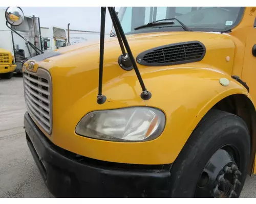 FREIGHTLINER B2 Hood