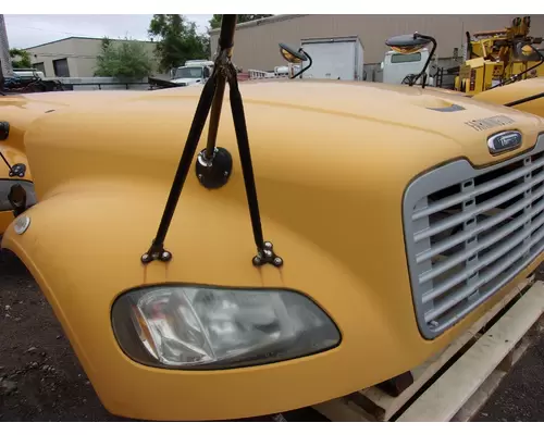 FREIGHTLINER B2 Hood