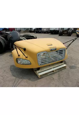 FREIGHTLINER B2 Hood