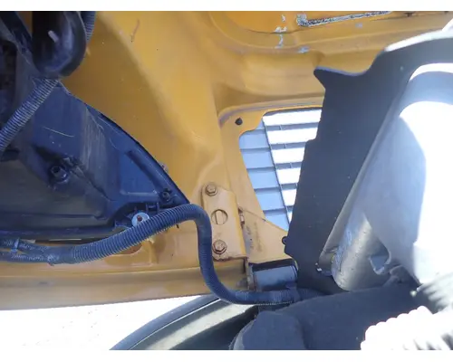 FREIGHTLINER B2 Hood