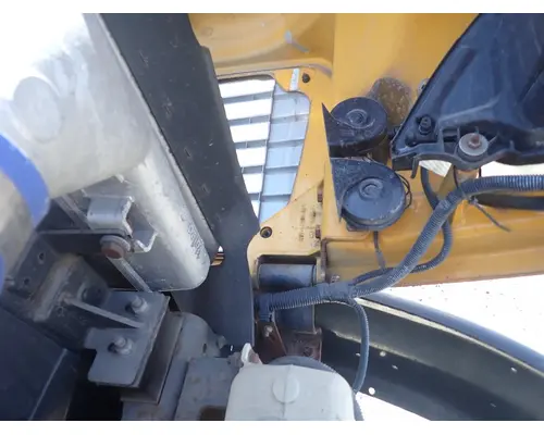 FREIGHTLINER B2 Hood