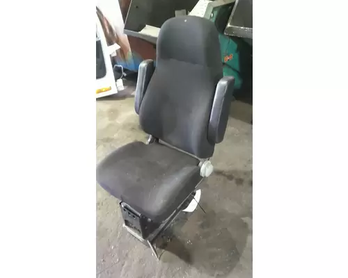FREIGHTLINER B2 SEAT, FRONT