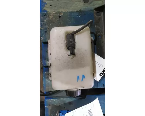 FREIGHTLINER B2 WINDSHIELD WASHER RESERVOIR