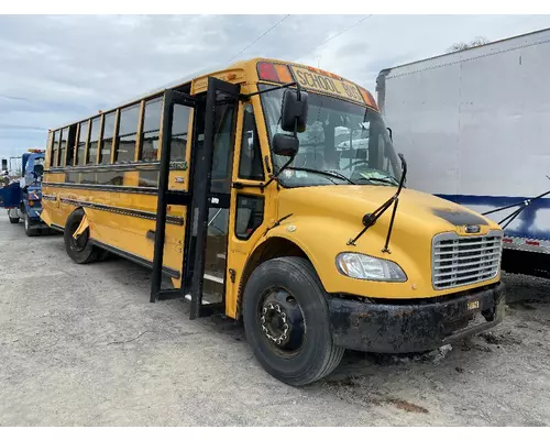 FREIGHTLINER B2 Windshield Glass