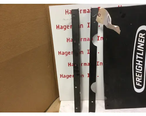 FREIGHTLINER BUMPER MUDFLAP