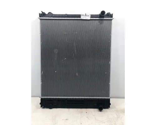FREIGHTLINER Business Class M2 100 Radiator