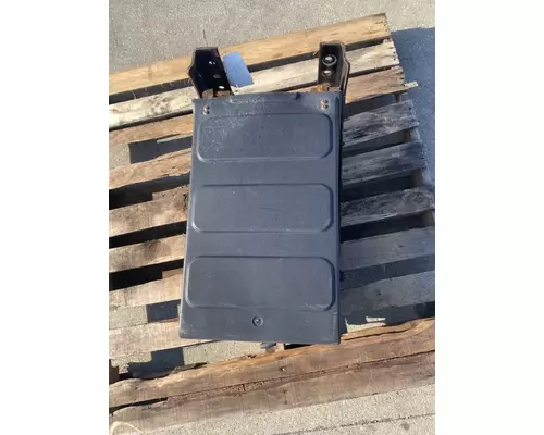 FREIGHTLINER Business Class M2 106 Battery Box