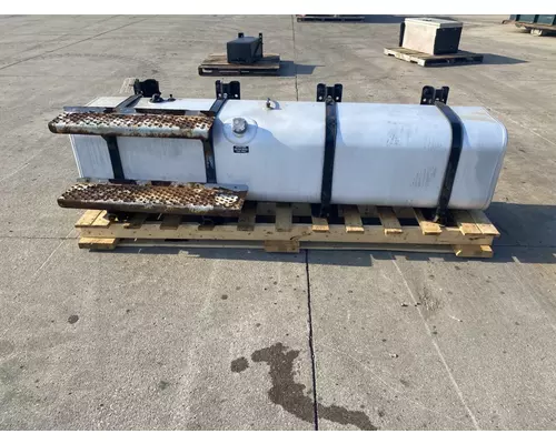 FREIGHTLINER Business Class M2 106 Fuel Tank