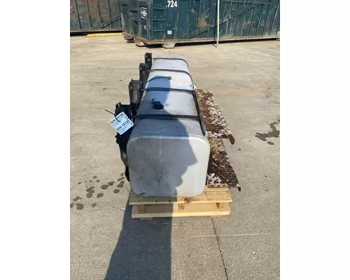 FREIGHTLINER Business Class M2 106 Fuel Tank