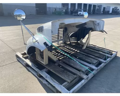 FREIGHTLINER Business Class M2 106 Hood
