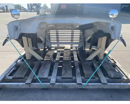 FREIGHTLINER Business Class M2 106 Hood