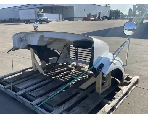 FREIGHTLINER Business Class M2 106 Hood