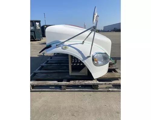 FREIGHTLINER Business Class M2 106 Hood