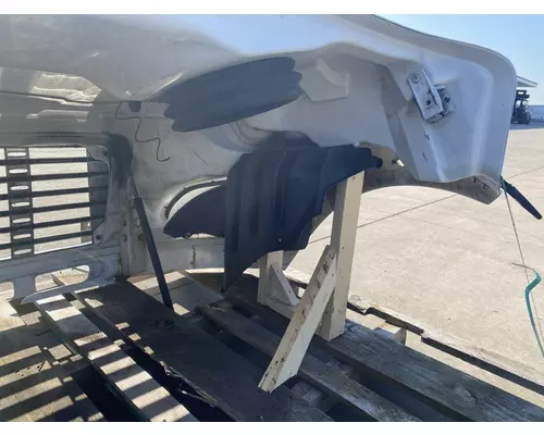 FREIGHTLINER Business Class M2 106 Hood