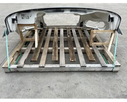 FREIGHTLINER Business Class M2 106 Hood