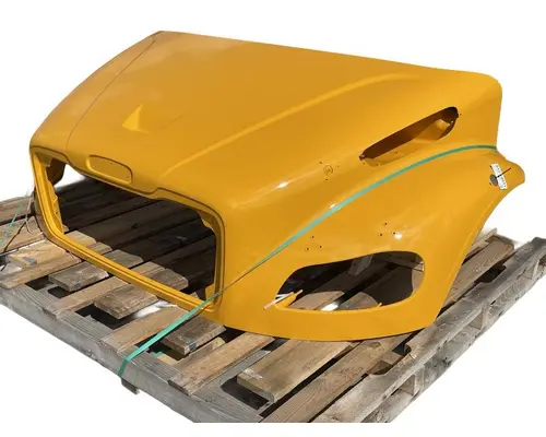 FREIGHTLINER Business Class M2 106 Hood