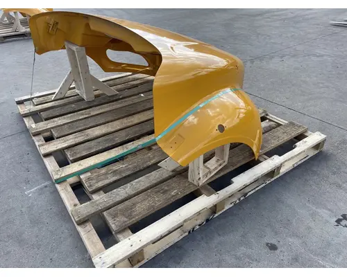 FREIGHTLINER Business Class M2 106 Hood