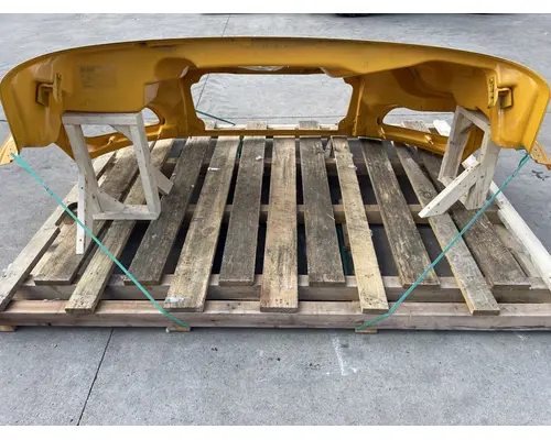 FREIGHTLINER Business Class M2 106 Hood