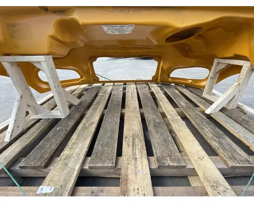 FREIGHTLINER Business Class M2 106 Hood