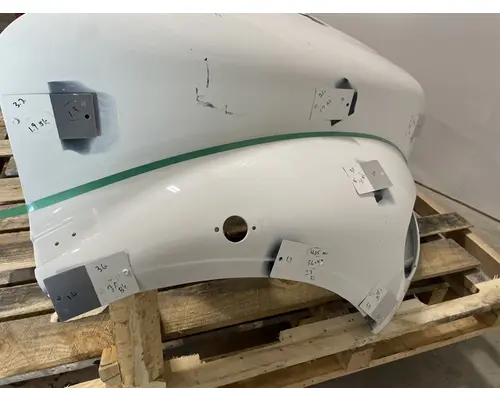 FREIGHTLINER Business Class M2 106 Hood