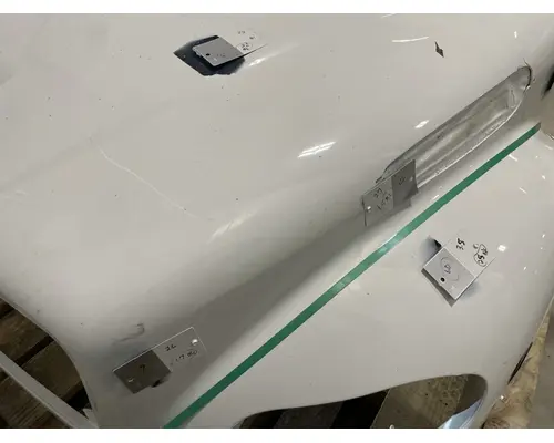 FREIGHTLINER Business Class M2 106 Hood