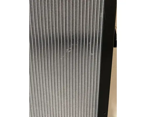 FREIGHTLINER Business Class M2 106 Radiator