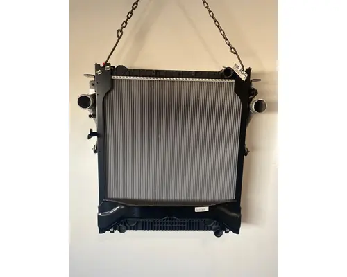FREIGHTLINER Business Class M2 106 Radiator