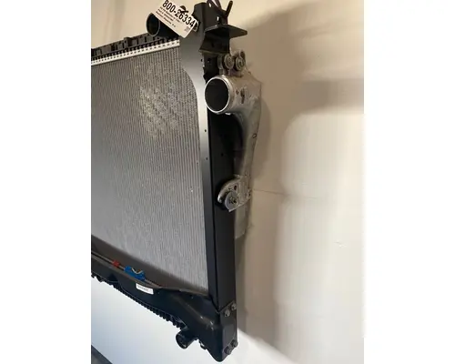 FREIGHTLINER Business Class M2 106 Radiator