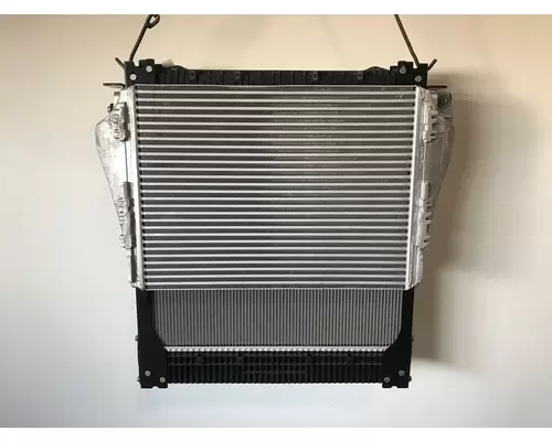 FREIGHTLINER Business Class M2 106 Radiator