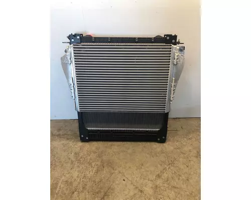 FREIGHTLINER Business Class M2 106 Radiator