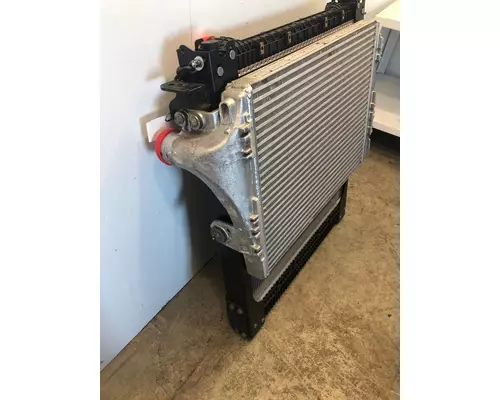 FREIGHTLINER Business Class M2 106 Radiator