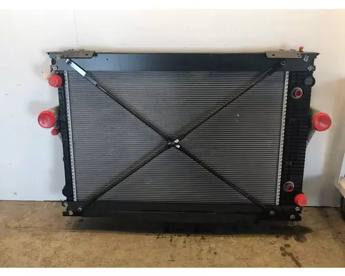 FREIGHTLINER Business Class M2 106 Radiator