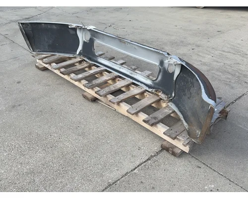 FREIGHTLINER Business Class M2 112 Bumper Assembly, Front